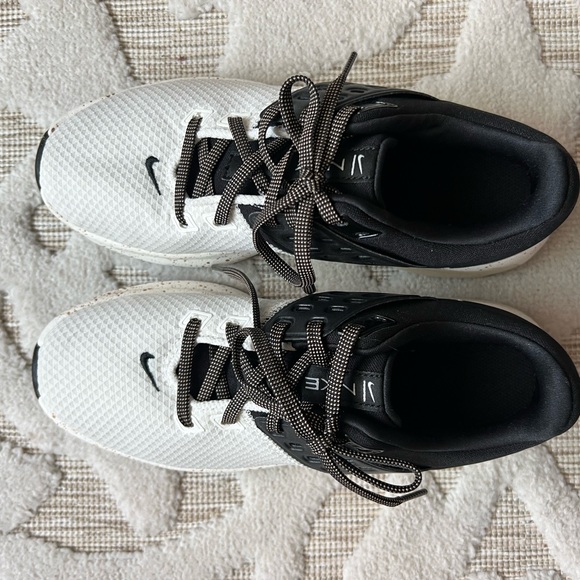 Nike Air Max Bella Tr 4 PRM Woman’s Running Trainers - Picture 2 of 6